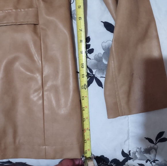 Vintage Tan Vinyl Jacket - Picture 5 of 8